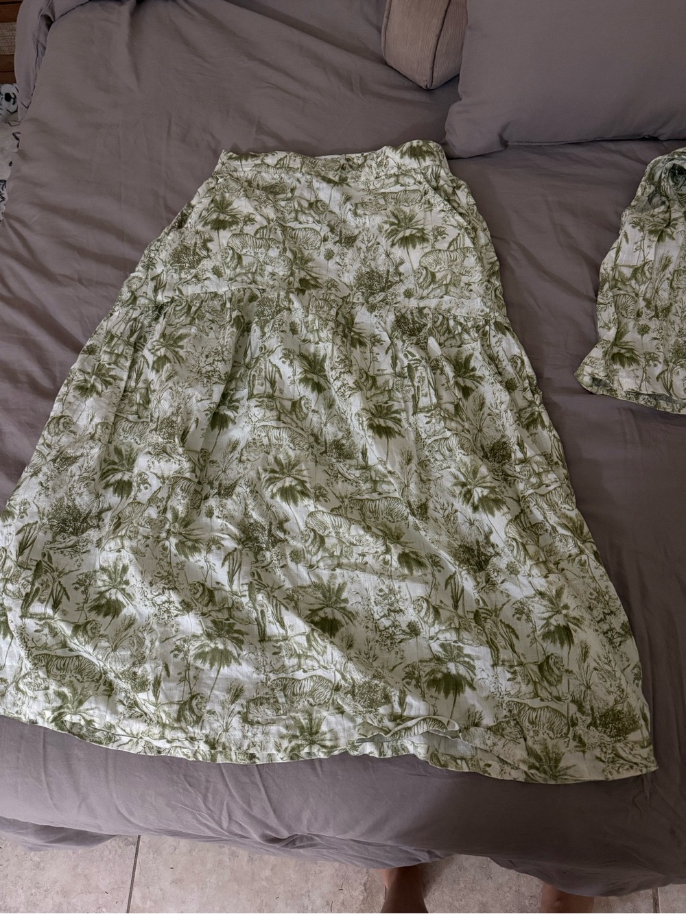 Rachel roe summer print skirt and vest set